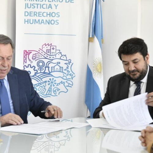 Convenio con el ministerio de justicia de la provincia bonaerense, poniendo en marcha el programa de capacitación para personas con detención domiciliaria.